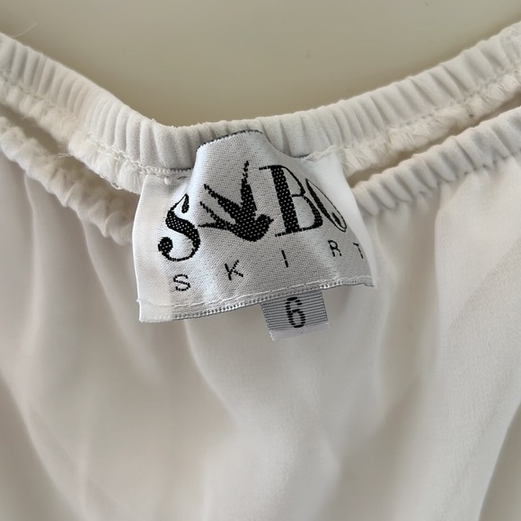 Sabo Skirt Chiffon Lightweight White  Dress - Picture 4 of 12